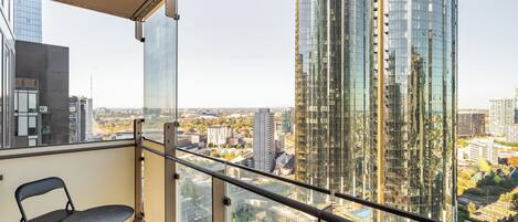 Deluxe Apartment | Balcony