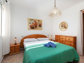 2 Schlafzimmer, Reisekinderbett, kostenloses WLAN