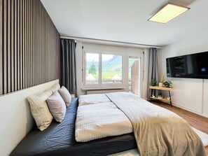 1 bedroom, free WiFi, bed sheets - Studio & Panorama Near Zermatt! (Taesch)