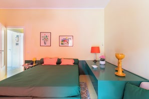 2 chambres, fer et planche à repasser, Wi-Fi, literie fournie