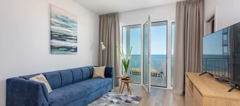 Stylish Apartment with Sea View | Balcony and Parking