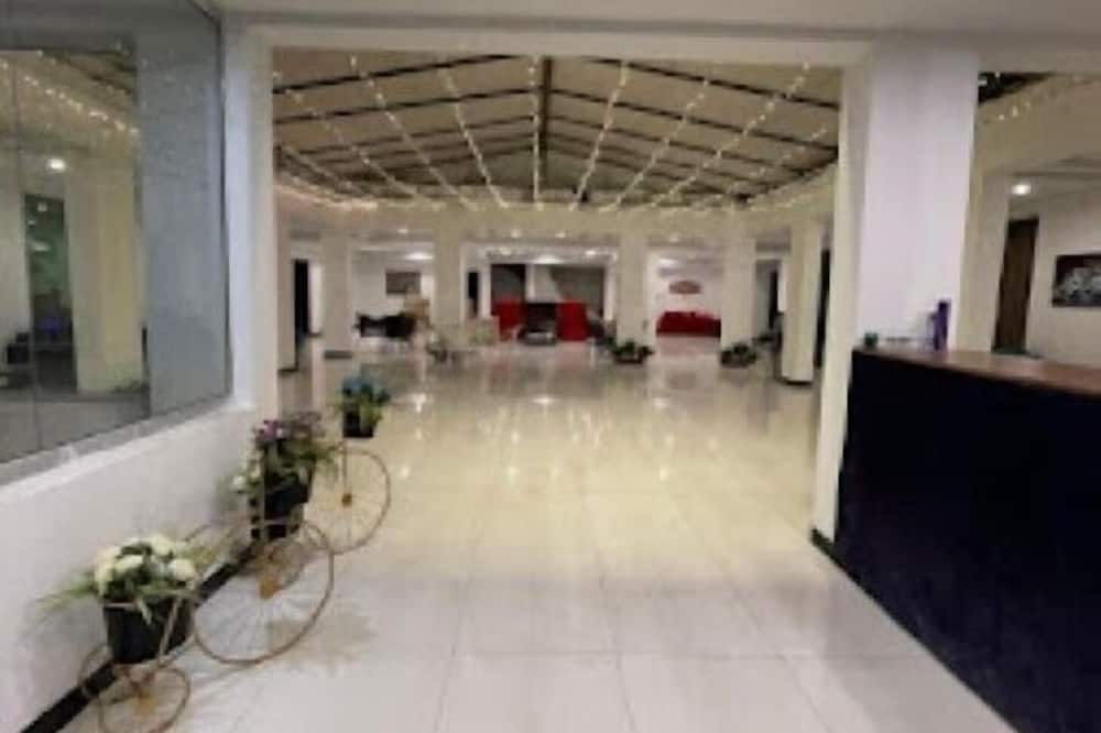 Waterstone's Hotel