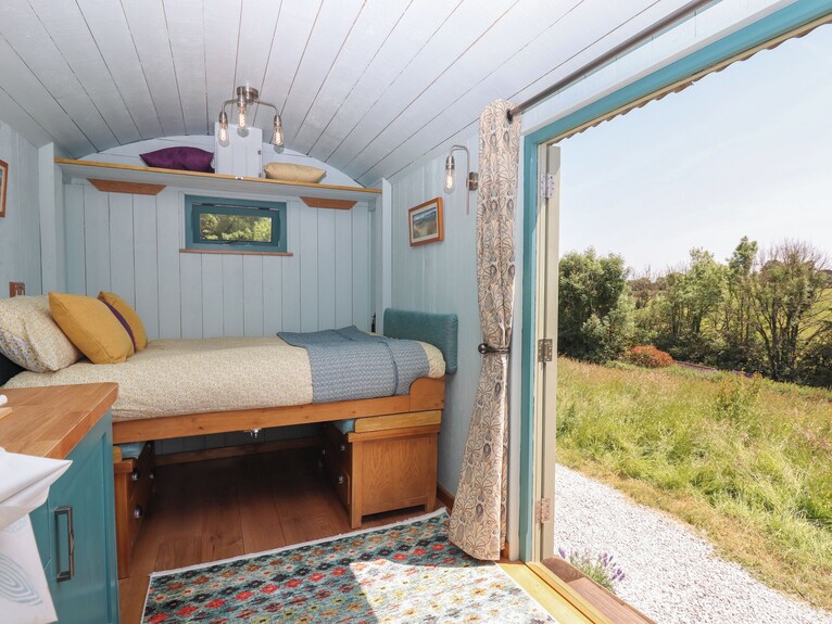 Two Moors Shepherds Hut, Pet Friendly, With Hot Tub In Hittisleigh - Dartmoor Forest