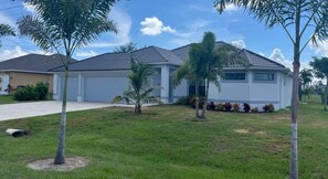 Exterior - The Saltlife Getaway (Cape Coral)