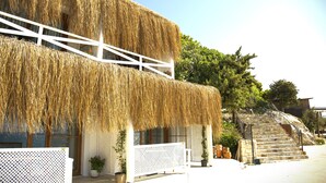 Unclassified image, 2 of 24, button - Synosse Park Hotel Çeşme (Cesme)