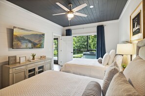2 bedrooms, desk, iron/ironing board, free WiFi