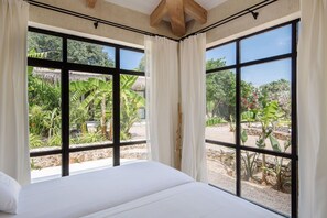 7 bedrooms, iron/ironing board, travel crib, free WiFi