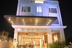 Fachada de la propiedad