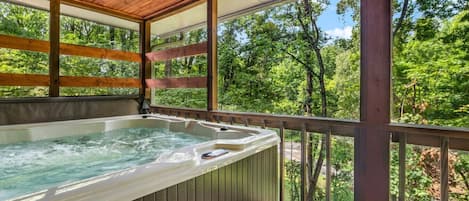 Bain à remous intérieur