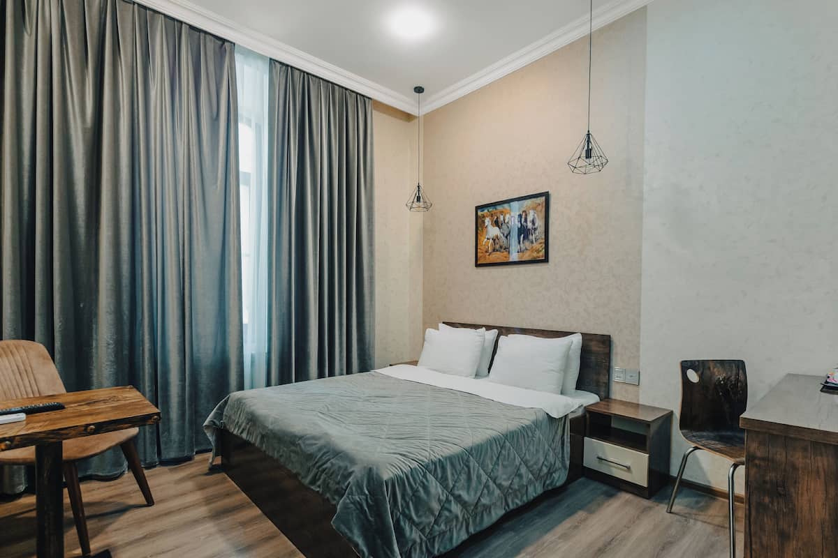 Minibar, in-room safe, desk, laptop workspace