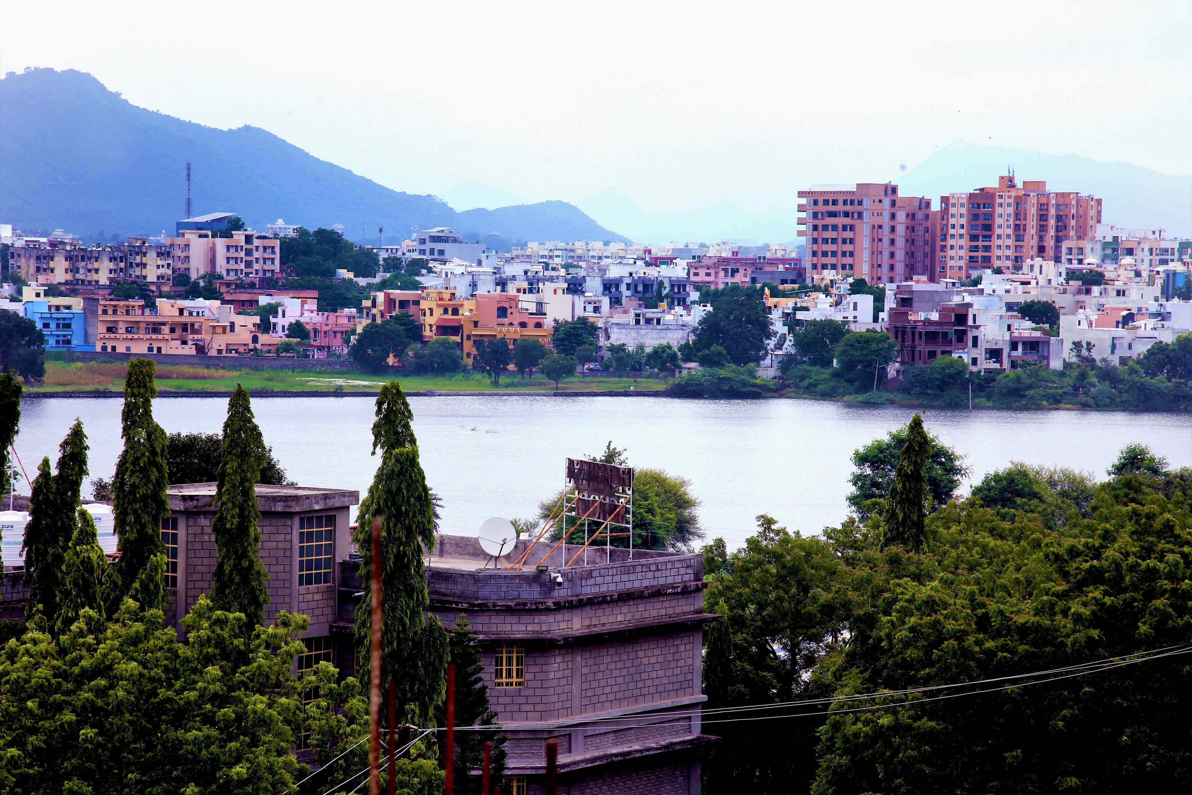 Photo - Lake View Hotel