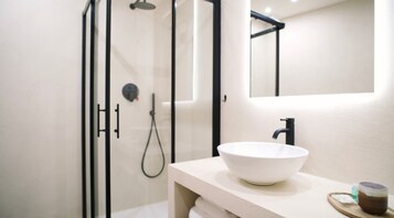 Ducha, cabezal de ducha tipo lluvia, artículos de tocador gratuitos
