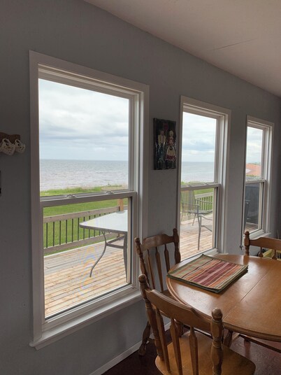 Sheila’s Waterfront Cottage