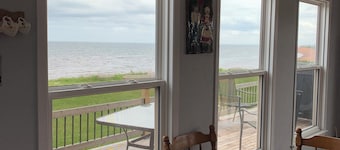 Sheila’s Waterfront Cottage