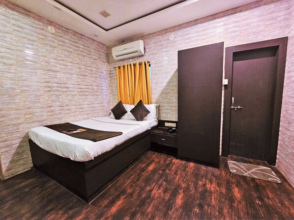 Camera Standard | Biancheria da letto di alta qualità, Wi-Fi gratuito, lenzuola