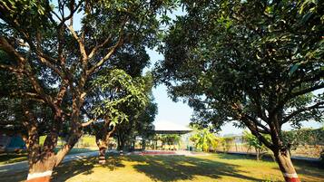 Children’s play area – outdoor