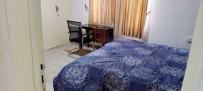 2 quartos, escrivaninha, ferros/tábuas de passar roupa, Wi-Fi