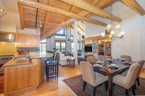 Dining - CENTRUM PENTHOUSE- Penthouse Perfection Close to Slopes & Village Core (Mountain Village)