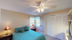4 bedrooms, iron/ironing board, free WiFi, bed sheets - House with Beach Access Point Just Around the Corner! (Marco Island)