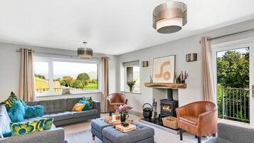 Télévision, cheminée