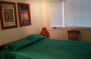 4 bedrooms, WiFi, bed sheets