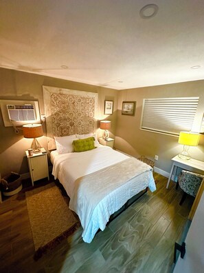 2 camere, una scrivania, ferro/asse da stiro, Wi-Fi gratuito