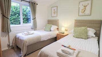 2 bedrooms, individually decorated, individually furnished, free WiFi