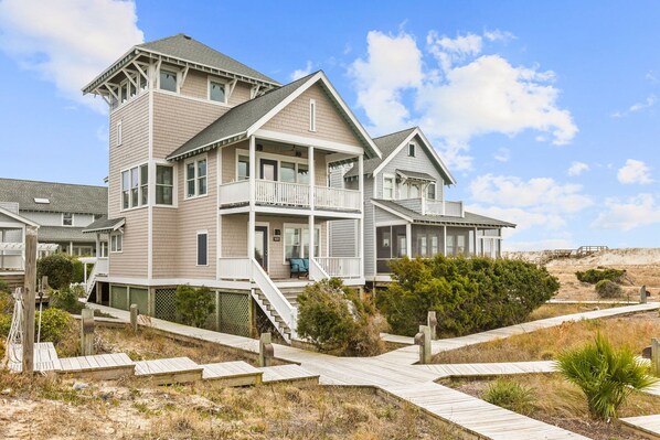 Exterior - Ocean Front Cottage Pet Friendly with Bhi and Shoals Clubs (Bald Head Island)