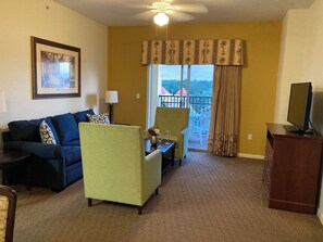 Living area - Prime Location: 3Beds/3Baths - Just 3 Miles from Disney Parks! 20% Off (Lake Buena Vista)