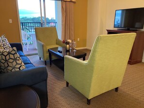 Living area - Prime Location: 3Beds/3Baths - Just 3 Miles from Disney Parks! 20% Off (Lake Buena Vista)