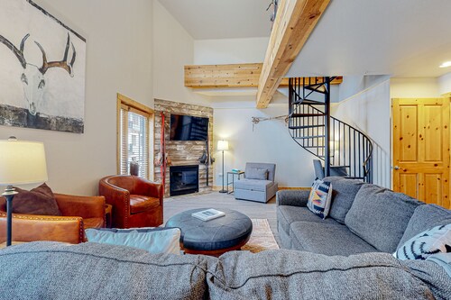 Ski-in/out condo with mountain views, central location, & fireplace