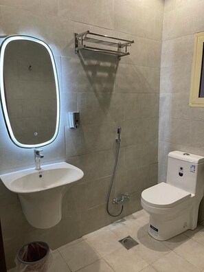 Shared Dormitory | Bathroom - Aya Hostel (Madinah)