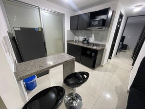 Réfrigérateur, plaque de cuisson