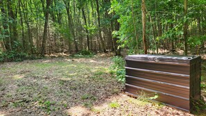 المنطقة المحيطة بالمنشأة