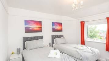 3 bedrooms, iron/ironing board, free WiFi, bed sheets