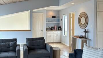Smart TV, fireplace, books