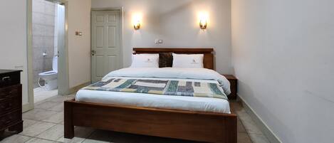 Standaard eenpersoonskamer | Een kluis op de kamer, geluiddichte muren, gratis wifi