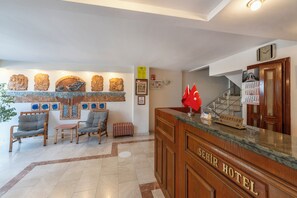Interior entrance - Sehir Hotel (Antalya)