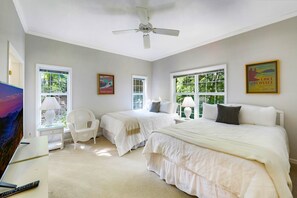 2 bedrooms, desk, iron/ironing board, free WiFi