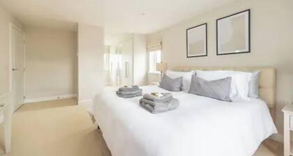 Luxury Detached Home in Edinburgh