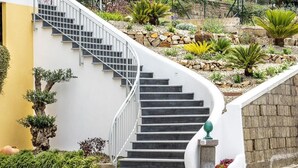 Unclassified image, 3 of 49, button - Casa la Cycas (Massa Lubrense)