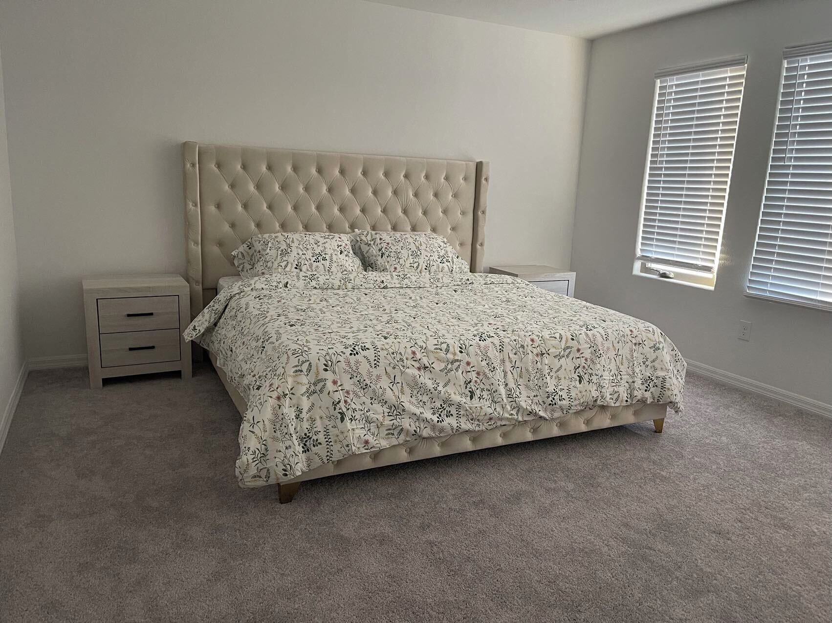 4 bedrooms, WiFi, bed sheets