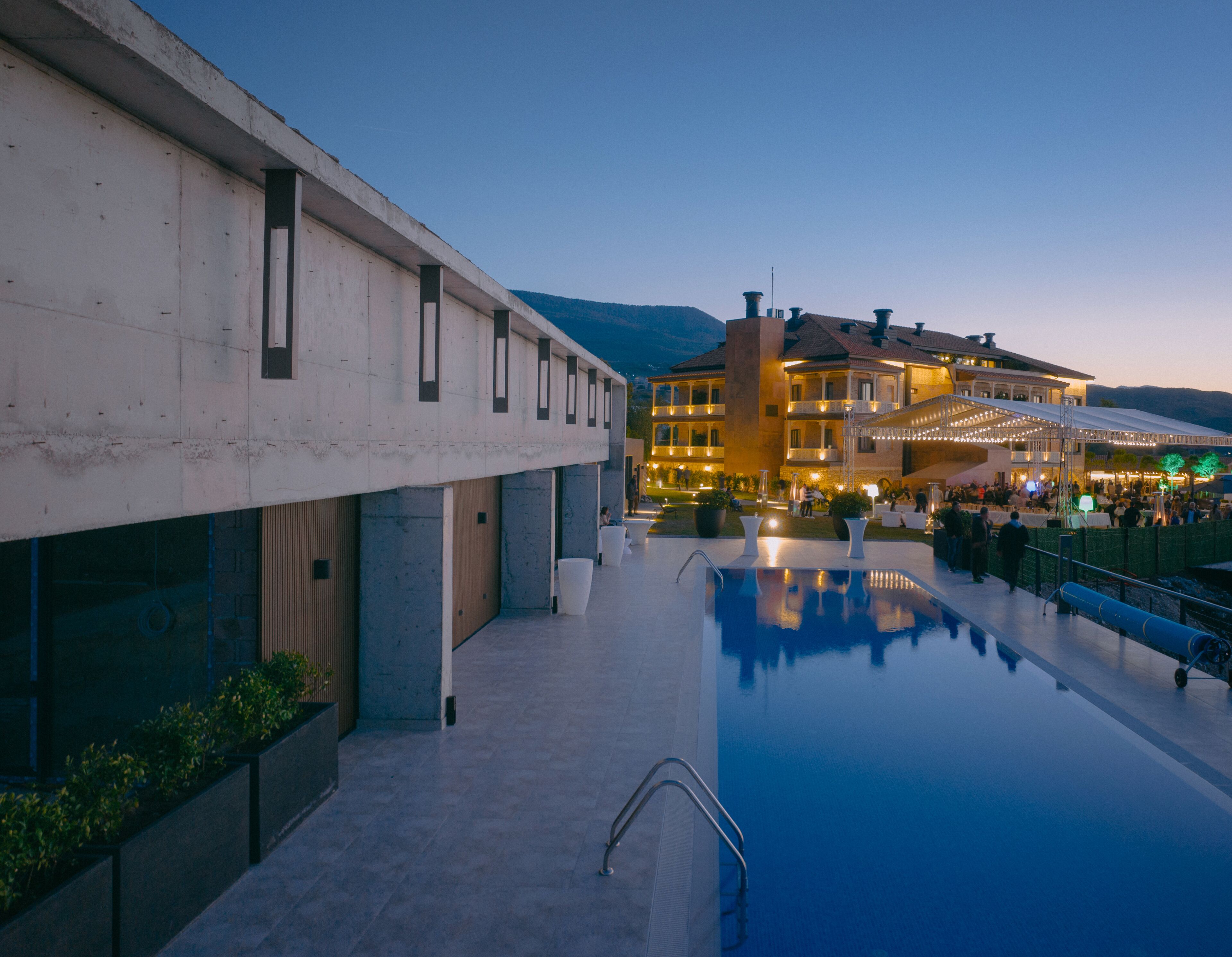 Seasonal outdoor pool