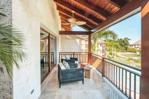 Imagen sin descripción, 3 de 23, botón