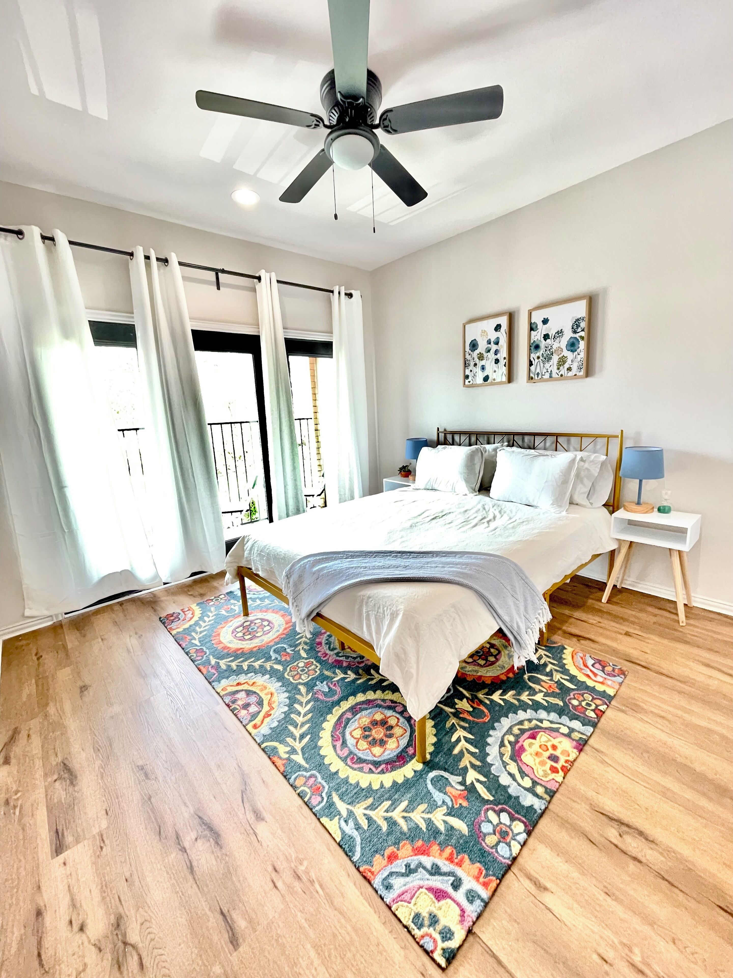 3 soverom, safe på rommet, skrivebord og strykejern/-brett