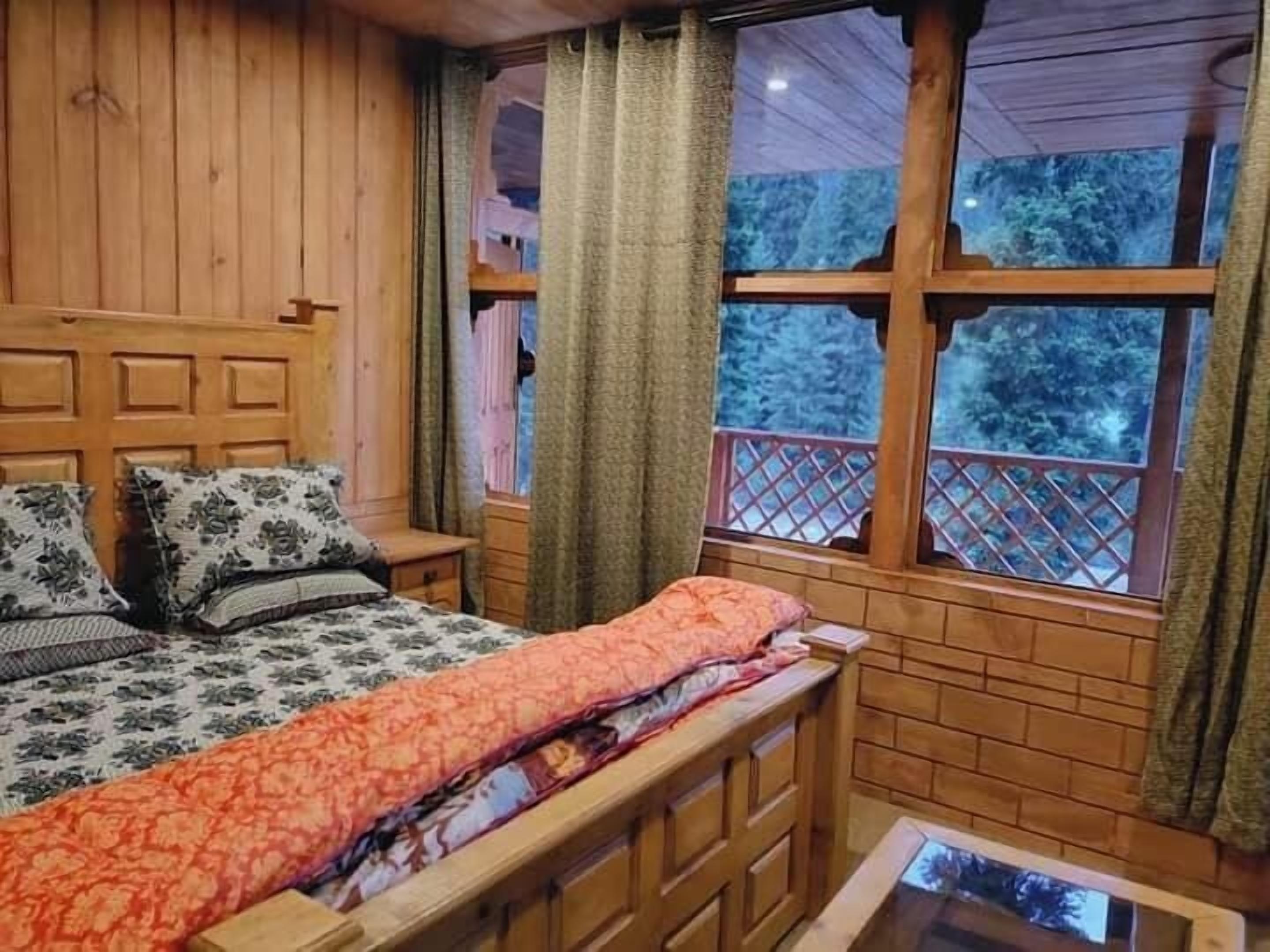 Deluxe Double Room | Mountain view