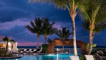Outdoor pool, a heated pool