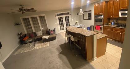 Open Floor Plan, Spa Tub, Chef’s Kitchen, King Bed,