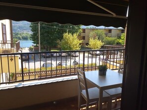 Outdoor dining - PROMOTION -Basil's Terrace (Olginate)