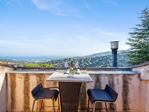 Outdoor dining - Villa Alella Panoramic Views (Alella)
